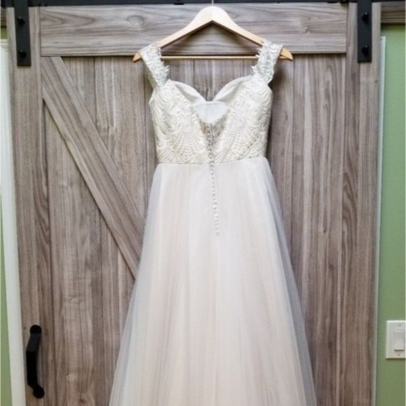 BHLDN Carrafina Full Tulle Ballgown White Wedding Dress Cathedral Veils - Picture 5 of 16